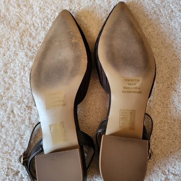 Journee Collection Women's Brown Ankle Strap Flats Size 8.5 - Picture 4 of 4